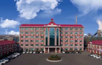 奋进的九洲国际官网