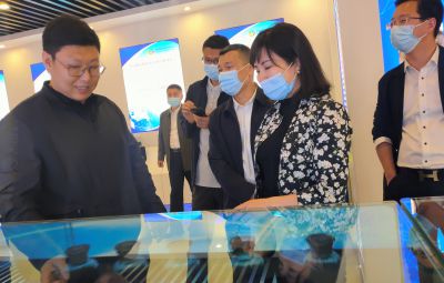 市政协副主席、市工商联主席唐世云到九洲国际官网走访调研